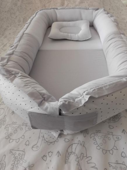 Снимка на Бебешко гнездо с 3D дишаща мембрана и възглавничка